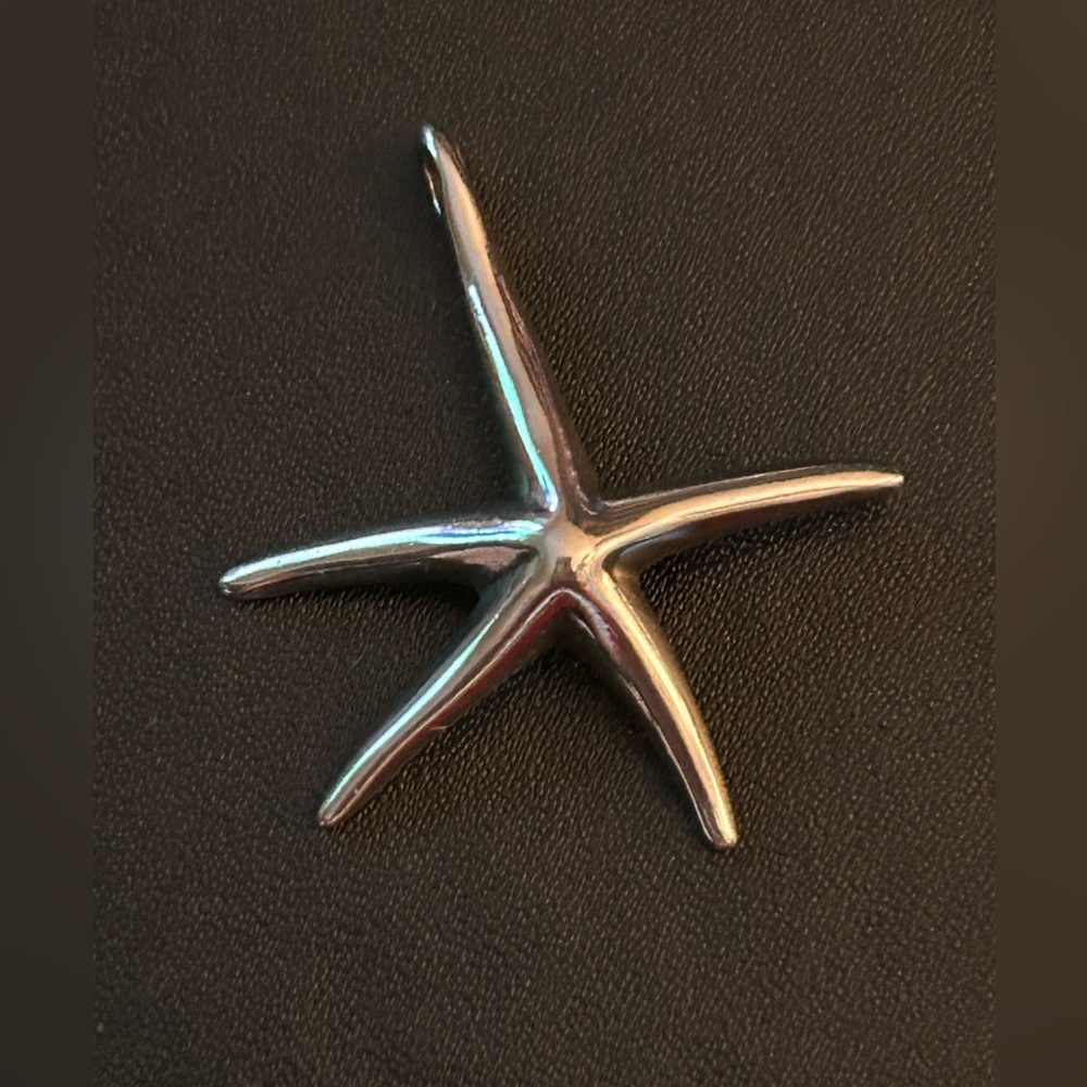 Sterling silver .925 starfish pendant. Unique!